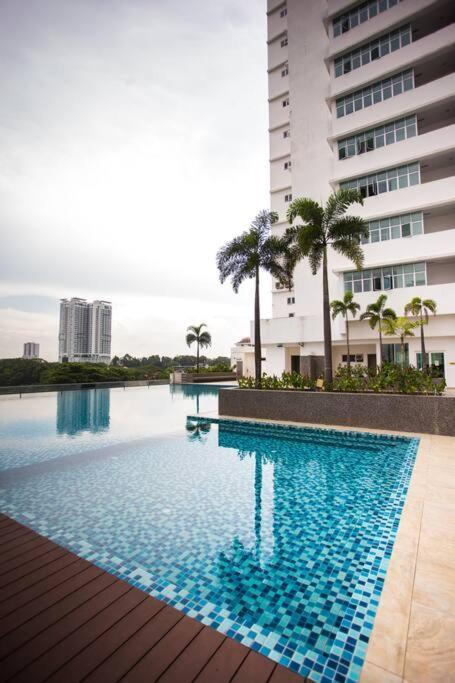 New Skysuites Lovely 2 Bedroom 4-6Pax Johor Bahru Exterior foto