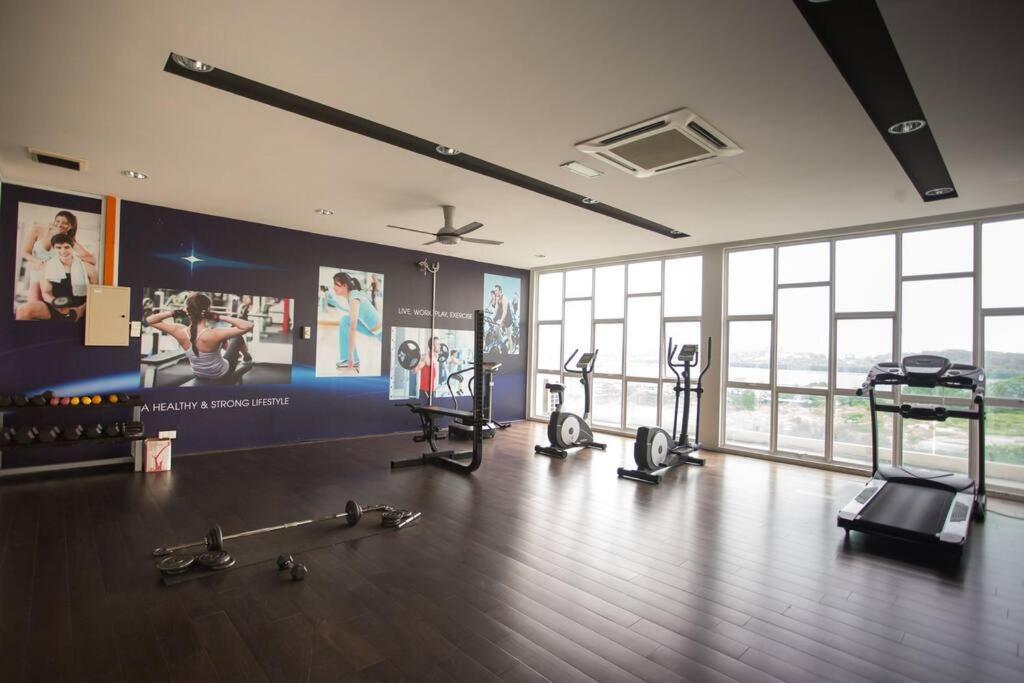 New Skysuites Lovely 2 Bedroom 4-6Pax Johor Bahru Exterior foto